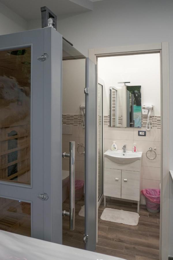 B&B Porta Garibaldi Catania Bagian luar foto