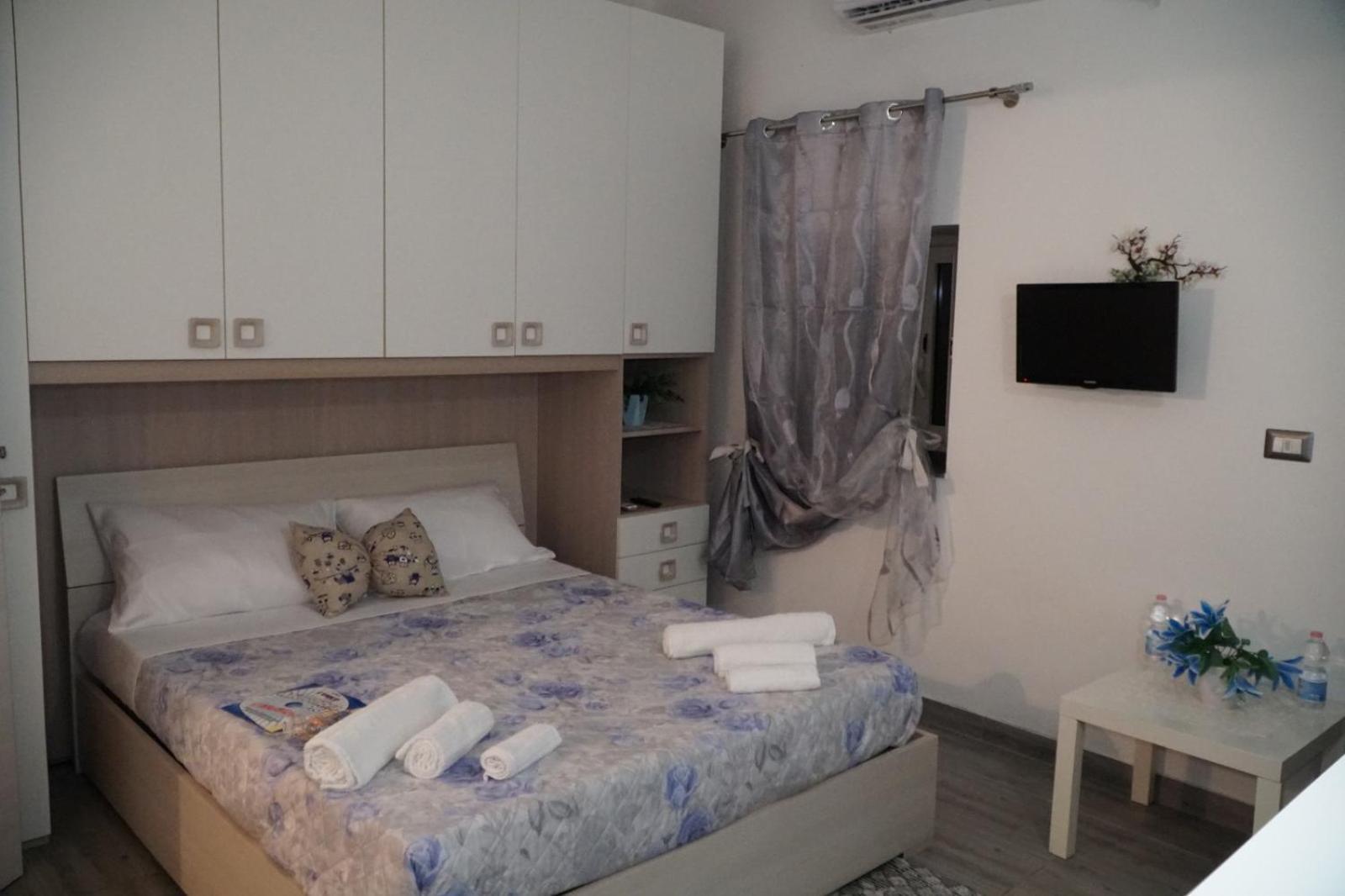 B&B Porta Garibaldi Catania Ruang foto